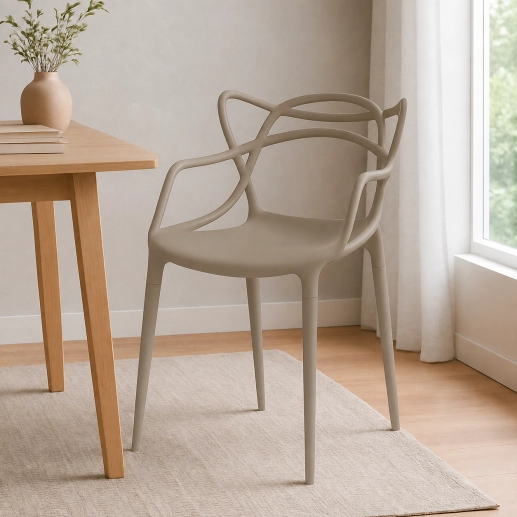 Produto Cadeira de jantar Masters Allegra com pés desmontáveis - Fendi