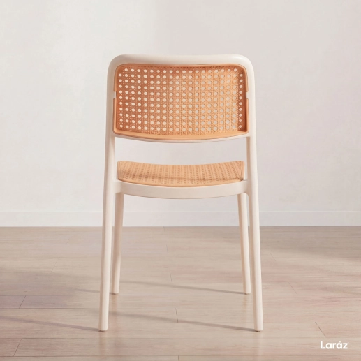 Produto Cadeira de jantar Maya com design moderno e assento confortável - Branco