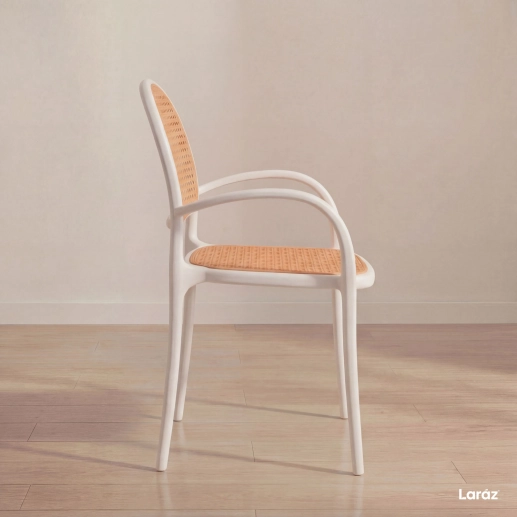 Produto Cadeira de jantar Mumbai telinha com braços e design contemporâneo – Branco