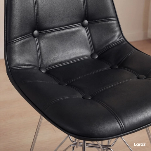 Produto Cadeira estofada Charles Eames Eiffel Botonê DKR com pés de metal cromado - Preto